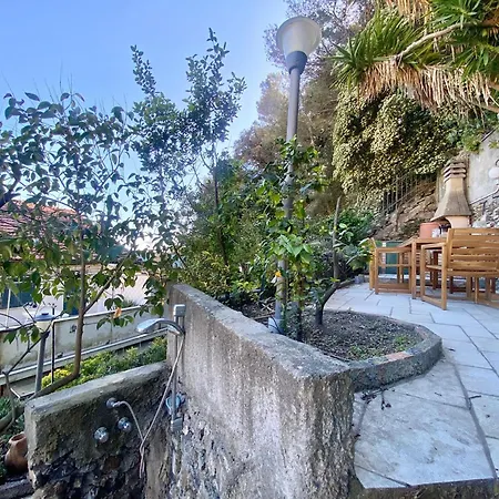 La Di モネーリア